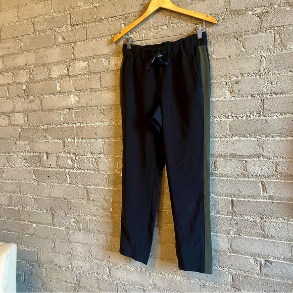 Lululemon On The Fly Pant *Track Stripe - Size 4 - Picture 6 of 10